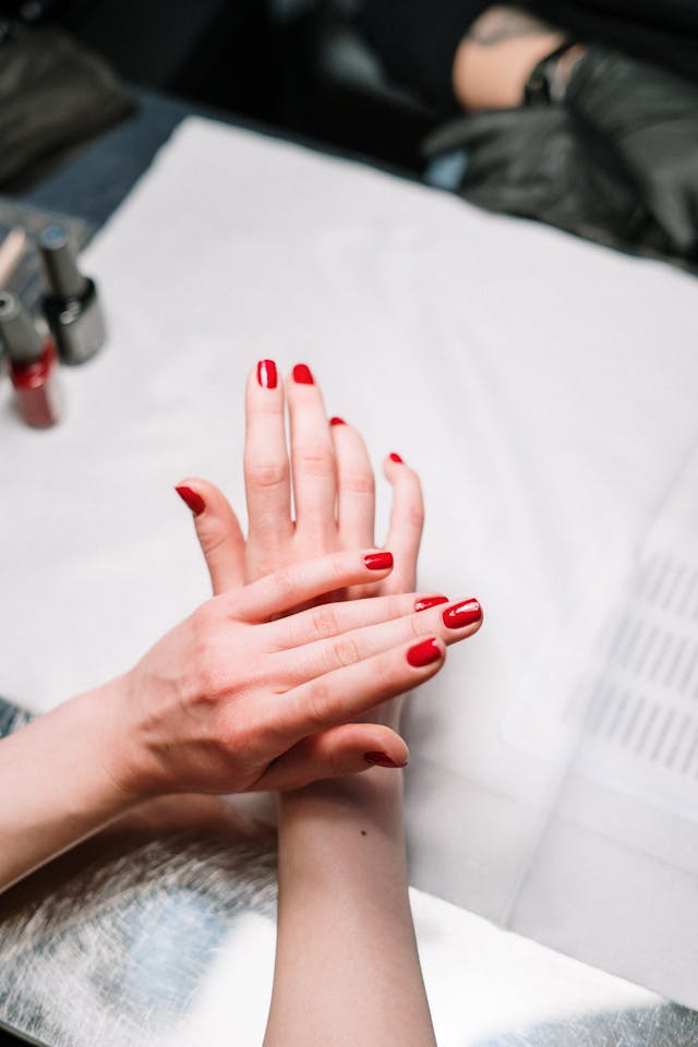 Manicure & Pedicure